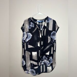 Simply Vera Floral Cap Sleeve Blouse Size M